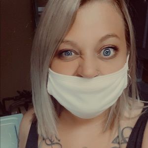 Meet your Posher, Stefani